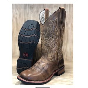 Laredo Women's Anita Distressed Tan Square Toe Western Boots 5602